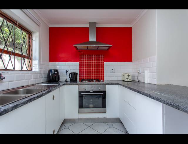 3 BEDROOM FREESTANDING RENTED IN MUIZENBERG